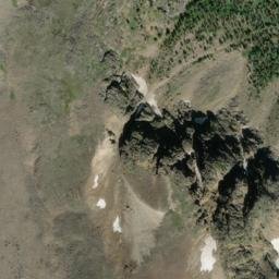 Satellite imagery of Quiniscoe Mountain, CA