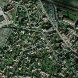 Satellite imagery of Château de Grouchy, FR