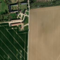 Satellite imagery of Château de Brécourt, FR
