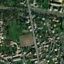 Satellite imagery of Château de Château-Thierry, FR