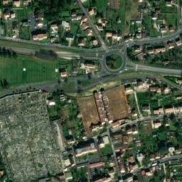 Satellite imagery of Château de Château-Thierry, FR