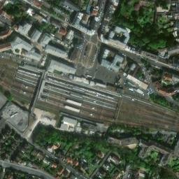 Satellite imagery of Château de Pontoise, FR