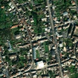 Satellite imagery of Château de Château-Thierry, FR