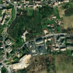 Satellite imagery of Château de Château-Thierry, FR