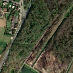 Satellite imagery of Château de Villette, FR