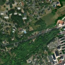Satellite imagery of Abbaye Saint-Taurin, FR