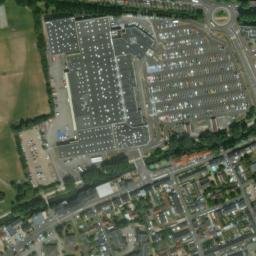 Satellite imagery of Abbaye Saint-Taurin, FR