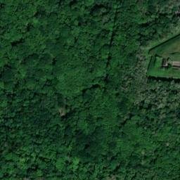 Satellite imagery of Château d'Écouen, FR