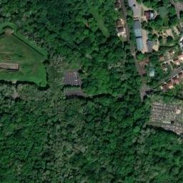 Satellite imagery of Château d'Écouen, FR
