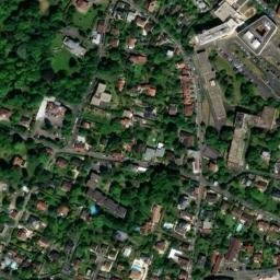 Satellite imagery of Château de Montmorency, FR