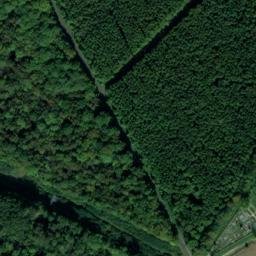 Satellite imagery of Château royal de Montceaux-lès-Meaux, FR