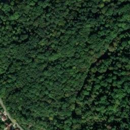 Satellite imagery of Château de Montceaux, FR