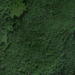 Satellite imagery of červená, SK