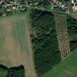 Satellite imagery of Château de Montceaux, FR