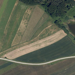 Satellite imagery of Gerichtsberg, AT