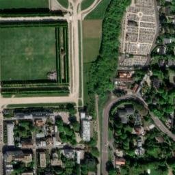 Satellite imagery of Chateau de Saint-Germain-En-Laye, FR