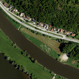 Satellite imagery of Bogenberg, DE