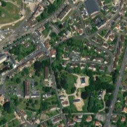 Satellite imagery of Château de Falaise, FR