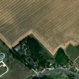 Satellite imagery of Château d'Étoges, FR