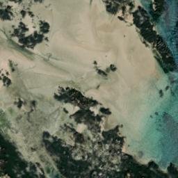 Satellite imagery of Île Longue, FR