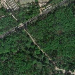 Satellite imagery of Château de Madrid, FR