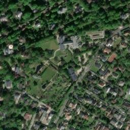 Satellite imagery of Château de Malmaison, FR