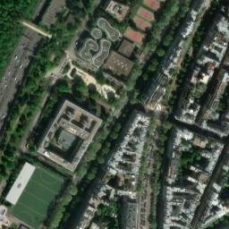 Satellite imagery of Château de la Muette, FR