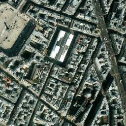 Satellite imagery of Palais Royal, FR