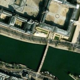 Satellite imagery of Palais Royal, FR