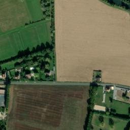 Satellite imagery of Château de Crécy-la-Chapelle, FR