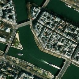 Satellite imagery of Hôtel de Beauvais, FR
