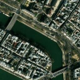 Satellite imagery of Hôtel de Beauvais, FR