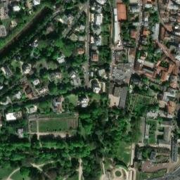 Satellite imagery of Château de St. Cloud, FR