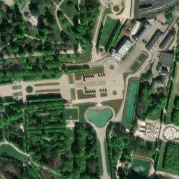 Satellite imagery of Château de St. Cloud, FR