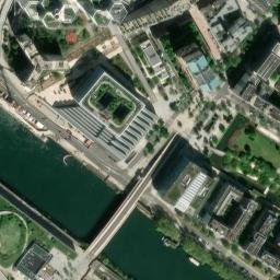 Satellite imagery of Château de Bellevue, FR