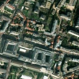 Satellite imagery of Montrouge, Château de La Vallière, FR