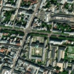 Satellite imagery of Château de Clagny, FR