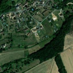 Satellite imagery of Château de Louye, FR