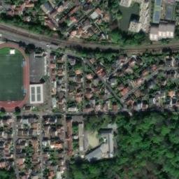 Satellite imagery of Château de Chaville, FR