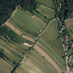 Satellite imagery of Muzion, AT