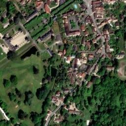 Satellite imagery of Château du Tremblay-sur-Mauldre, FR