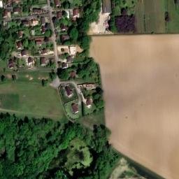 Satellite imagery of Château du Tremblay-sur-Mauldre, FR