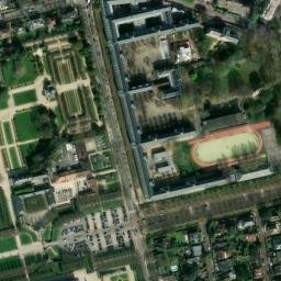 Satellite imagery of Château de Sceaux, FR