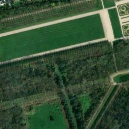 Satellite imagery of Château de Sceaux, FR