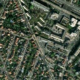 Satellite imagery of Château de Berny, FR