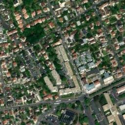 Satellite imagery of Château de Brevannes, FR