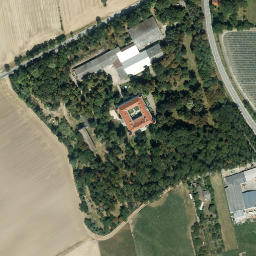 Satellite imagery of Schloss Fünfkirchen, AT