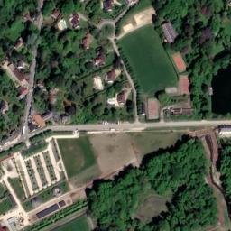 Satellite imagery of Chateau De Dampierre, FR