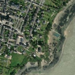 Satellite imagery of Pointe du Hock, FR
