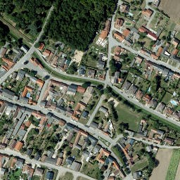 Satellite imagery of Schloss Coburg, AT